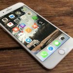 Iltaisin selaaminen: mitä tämän tavan takana todella on ja miten siitä pääsee eroon? iltaisin-selaaminen-mita-taman-tavan-takana-todella-on-ja-miten.jpg